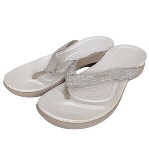 Crocs Capri V Flip Flops White Shimmer Cream Thong Sandals Womens 9 Resort